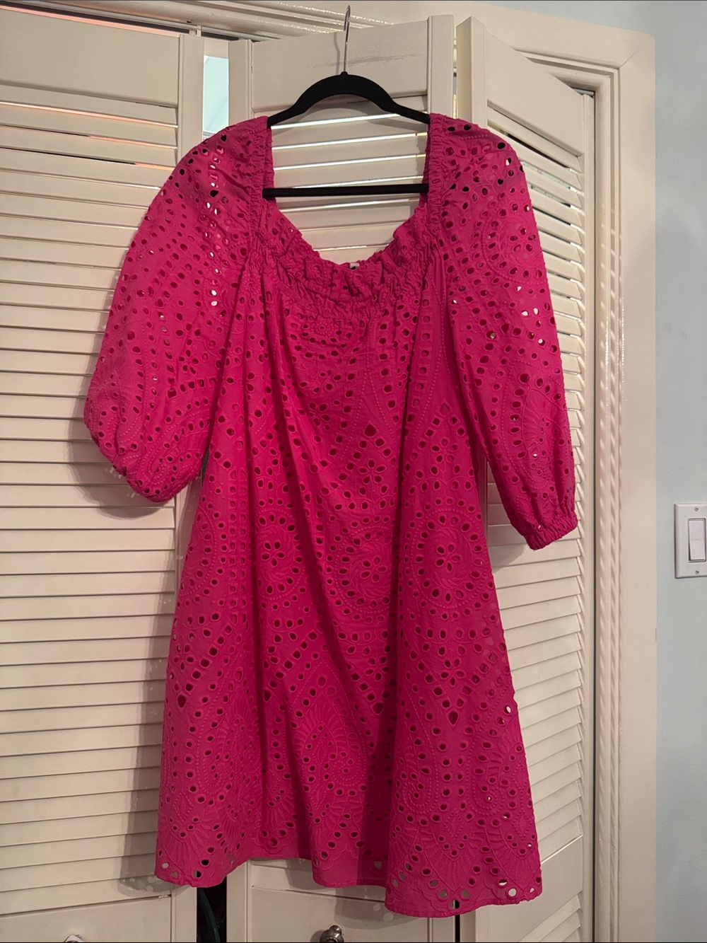 2/$25 The Bird’s Papaya X Reitmans Bright Pink Eyelet Puff-Sleeve Women's Dress